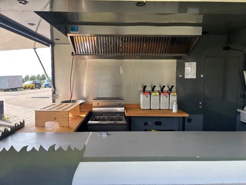 Seico Snackwagen/Frietkar/Foodtrailer INCLUSIEF Koelkast Frituurpan Afzuiging ENZ | Van Nierop BV [9]