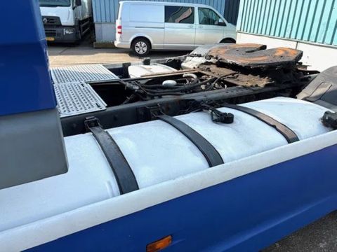 DAF ATE SPACECAB (ZF16 MANUAL GEARBOX / HYDRAULIC KIT / P.T.O. / ADR-VLG / FULL SPOILERSET / FRIDGE) | Engel Trucks B.V. [12]