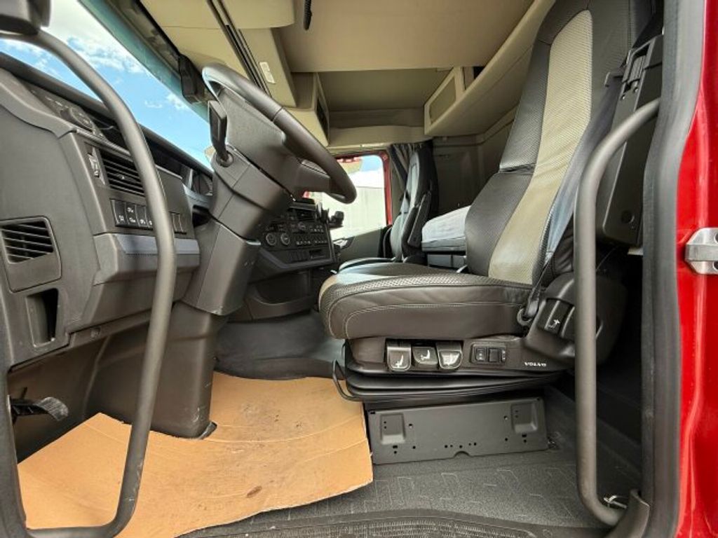 Volvo  (7)