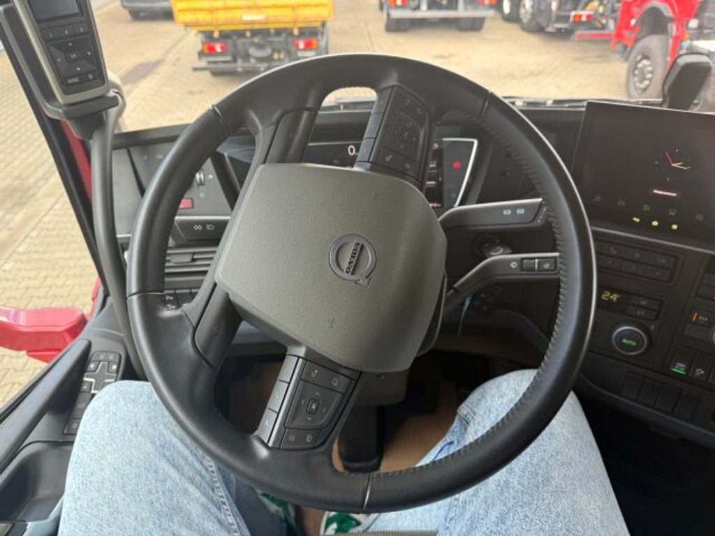 Volvo  (9)