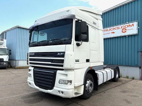 DAF SPACECAB (4 IDENTICAL UNITS AVAILBLE) (ZF16 MANUAL GEARBOX / MX-BRAKE / 870+430 LITER TANK / FRIDGE / AIRCONDITIONING) | Engel Trucks B.V. [1]