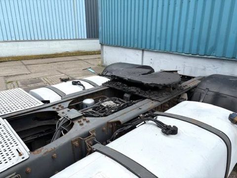 DAF SPACECAB (4 IDENTICAL UNITS AVAILBLE) (ZF16 MANUAL GEARBOX / MX-BRAKE / 870+430 LITER TANK / FRIDGE / AIRCONDITIONING) | Engel Trucks B.V. [11]