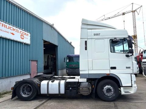 DAF SPACECAB (4 IDENTICAL UNITS AVAILBLE) (ZF16 MANUAL GEARBOX / MX-BRAKE / 870+430 LITER TANK / FRIDGE / AIRCONDITIONING) | Engel Trucks B.V. [4]