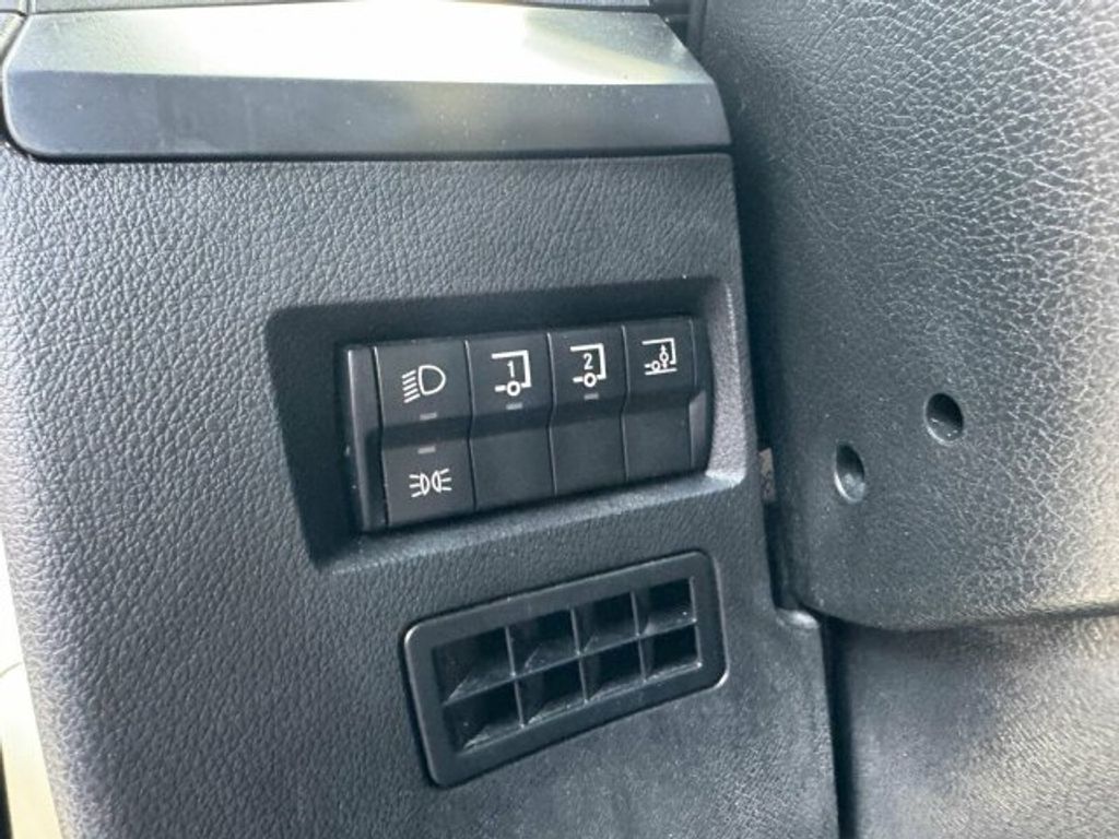 Mercedes-Benz  (14)