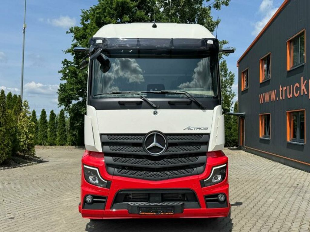 Mercedes-Benz  (3)