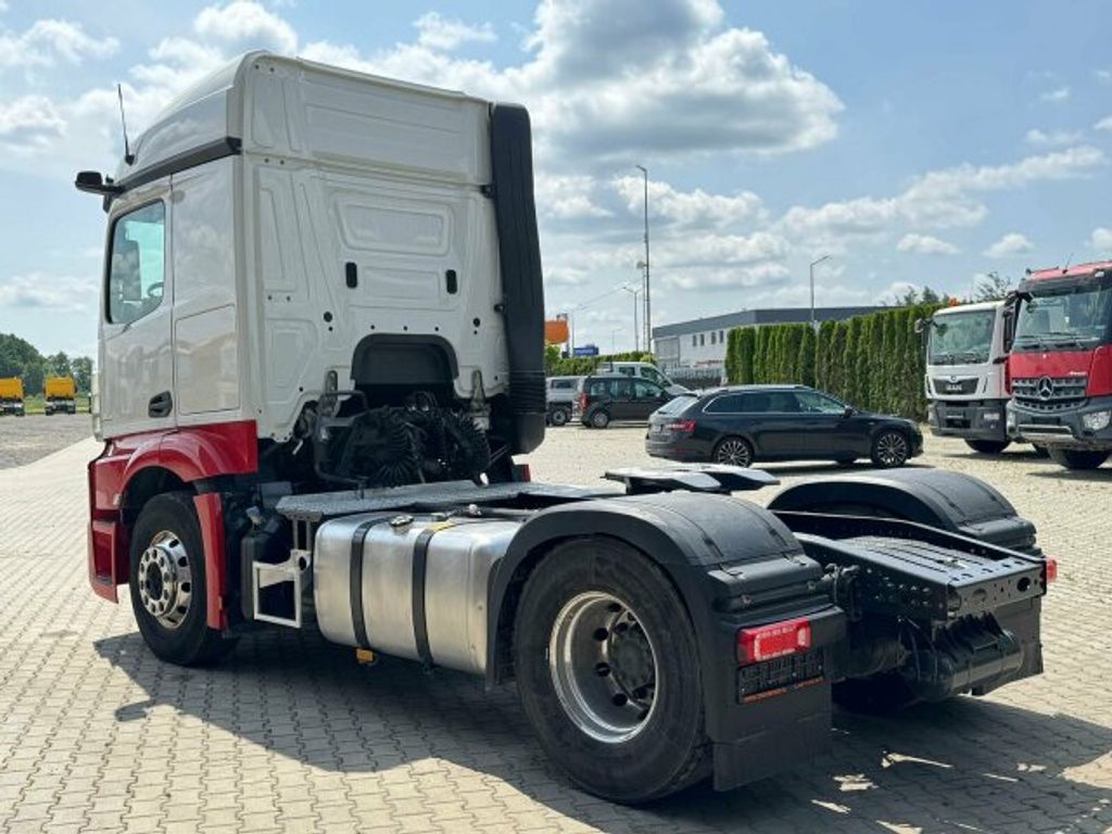 Mercedes-Benz  (7)