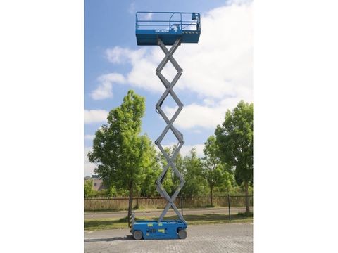 Genie
GS-3246 | 12 METER | 318 KG | Hulleman Trucks [7]