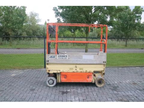 JLG
1930 ES | 7.7 METER | 230 KG | Hulleman Trucks [1]