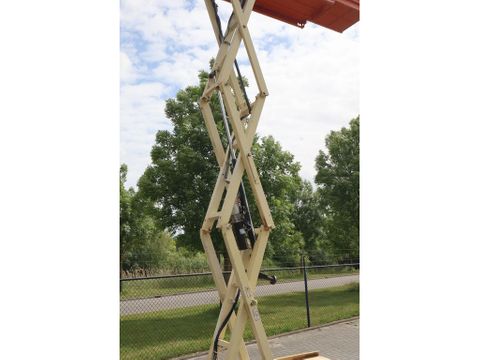 JLG
1930 ES | 7.7 METER | 230 KG | Hulleman Trucks [11]