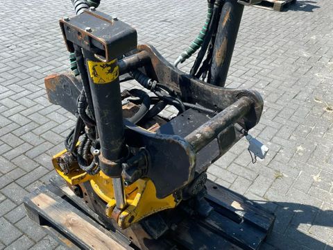 Engcon
S70 | TILT ROTATOR | ROTOTILT | Hulleman Trucks [13]