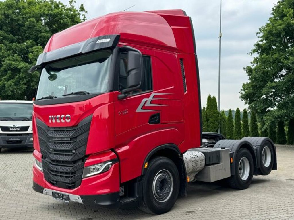Iveco  (2)