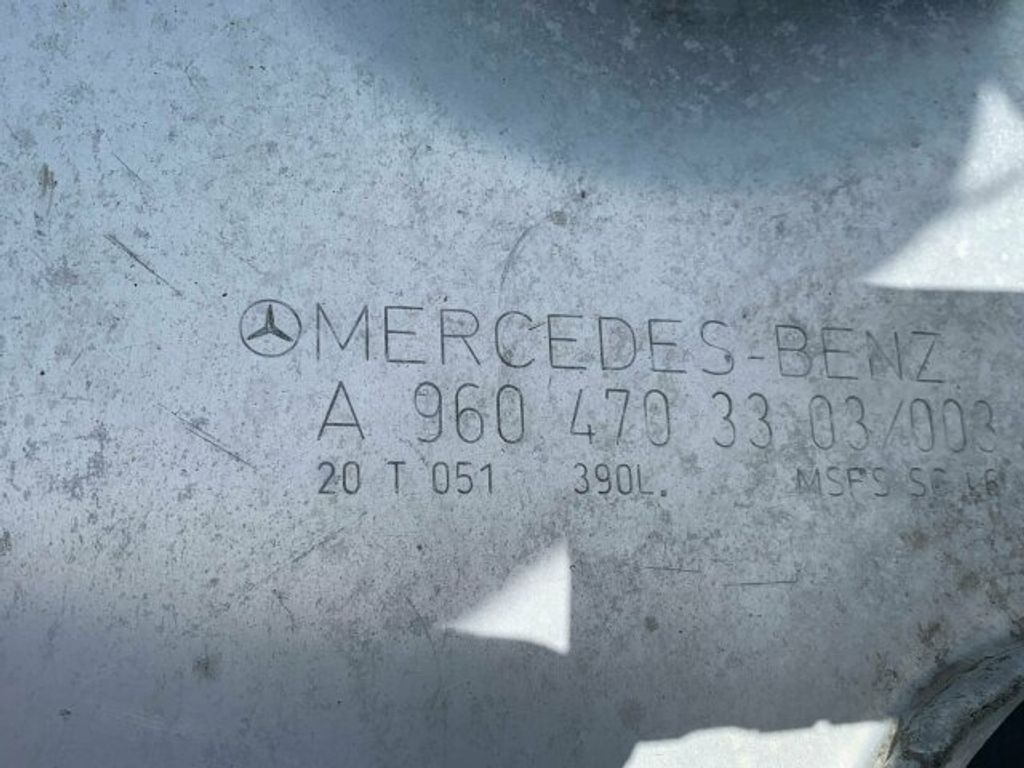 Mercedes-Benz  (11)