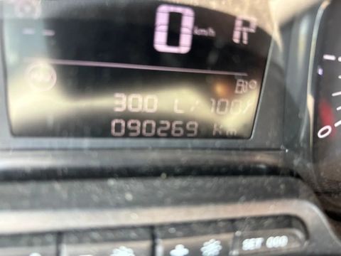 Opel vivaro l3 150pk automaat airco navigatie apple carplay 90000km marge | Van Nierop BV [11]