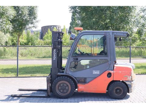 Toyota
02-8FDJF35 | 3.5 TON | SIDESHIFT | DUPLEX | Hulleman Trucks [1]