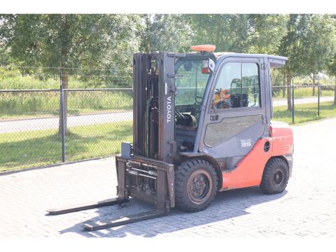 Toyota
02-8FDJF35 | 3.5 TON | SIDESHIFT | DUPLEX | Hulleman Trucks [2]