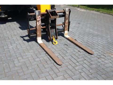 Dieci
PEGASUS 50.21 | FORKS | HOOK BLOCK | GOOD CONDITION | Hulleman Trucks [13]