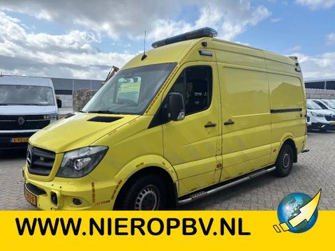 Mercedes-Benz 319CDI L2H2 AMBULANCE AUTOMAAT V6 MOTORSCHADE | Van Nierop BV [1]