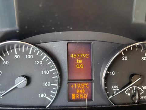 Mercedes-Benz 319CDI L2H2 AMBULANCE AUTOMAAT V6 MOTORSCHADE | Van Nierop BV [31]