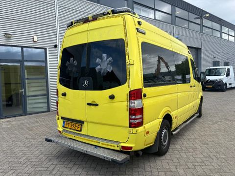 Mercedes-Benz 319CDI L2H2 AMBULANCE AUTOMAAT V6 MOTORSCHADE | Van Nierop BV [4]