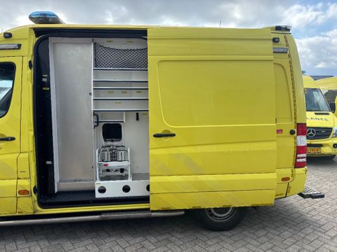 Mercedes-Benz 319CDI L2H2 AMBULANCE AUTOMAAT V6 MOTORSCHADE | Van Nierop BV [6]