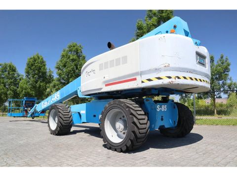 Genie
S-85 | 28 METER | 227 KG | Hulleman Trucks [13]