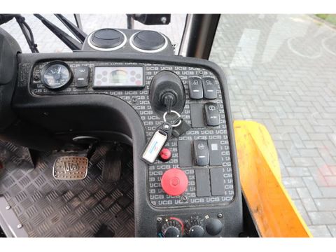 JCB
TLT 35D 4X4 CON | HYDR. FORKS | 4.4 METER | Hulleman Trucks [16]