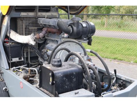 Putzmeister
 | Hulleman Trucks [13]