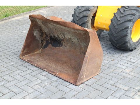 JCB
403 WLS | FORKS | BUCKET | Hulleman Trucks [13]