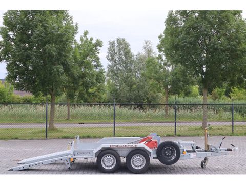Brian James
DIGGER PLANT 2700 KG | TANDEM AXLE | MACHINE TRANSPORT | Hulleman Trucks [10]
