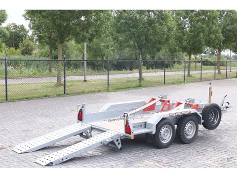 Brian James
DIGGER PLANT 2700 KG | TANDEM AXLE | MACHINE TRANSPORT | Hulleman Trucks [12]