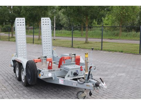 Brian James
DIGGER PLANT 2700 KG | TANDEM AXLE | MACHINE TRANSPORT | Hulleman Trucks [13]