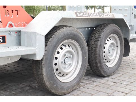 Brian James
DIGGER PLANT 2700 KG | TANDEM AXLE | MACHINE TRANSPORT | Hulleman Trucks [17]