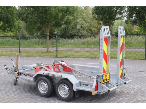 Brian James
DIGGER PLANT 2700 KG | TANDEM AXLE | MACHINE TRANSPORT | Hulleman Trucks [3]