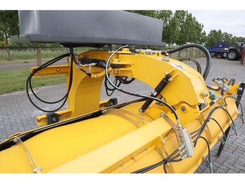 STARK
RSW 3000 S | SWEEPER | BRUSH | KEHRMASCHINE | WATER SPRAY | Hulleman Trucks [13]