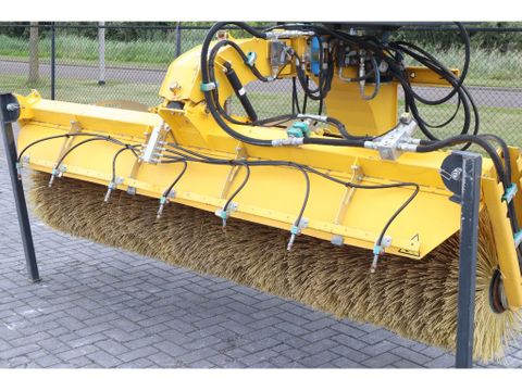 STARK
RSW 3000 S | SWEEPER | BRUSH | KEHRMASCHINE | WATER SPRAY | Hulleman Trucks [16]