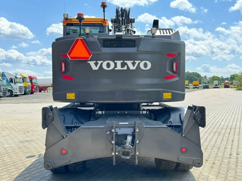 Volvo  (6)