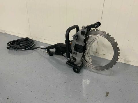 UF Equipment Ringzaag | Used Machinery Trading B.V. [12]