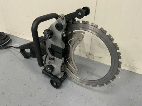 UF Equipment Ringzaag | Used Machinery Trading B.V. [13]