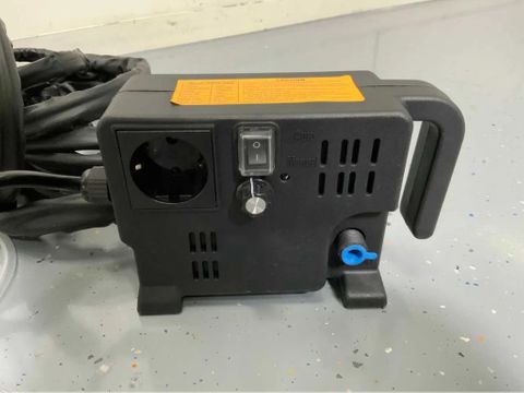 UF Equipment Betonzaag | Used Machinery Trading B.V. [10]