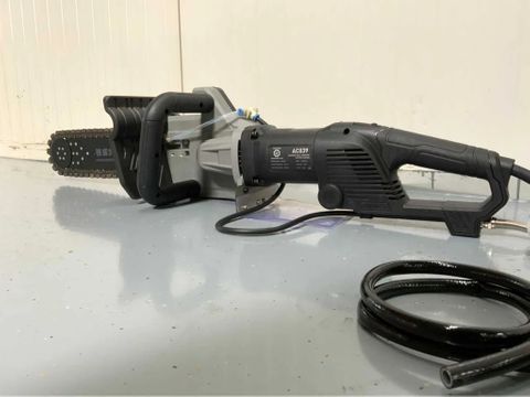 UF Equipment Betonzaag | Used Machinery Trading B.V. [8]