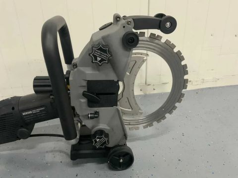 UF Equipment Ringzaag | Used Machinery Trading B.V. [17]