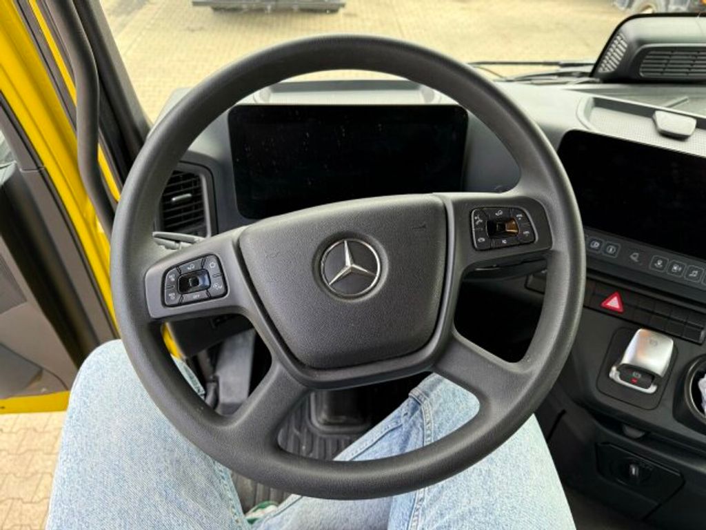 Mercedes-Benz  (15)