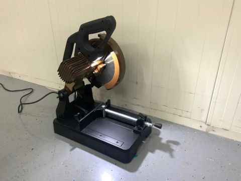 UF Equipment Cirkelzaagmachine metaal | Used Machinery Trading B.V. [19]