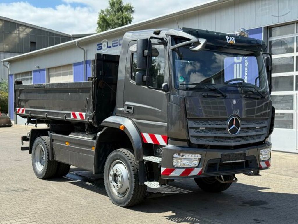 Mercedes-Benz  (1)