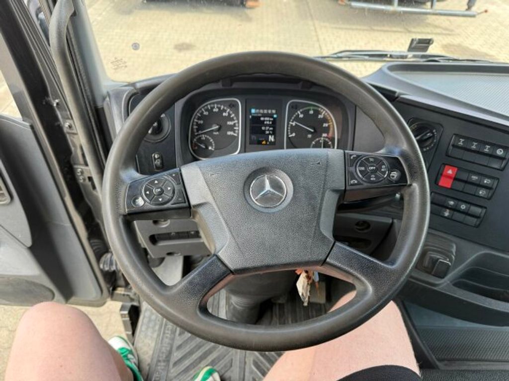 Mercedes-Benz  (15)