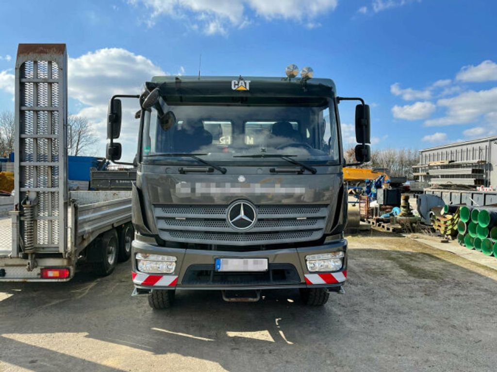Mercedes-Benz  (4)