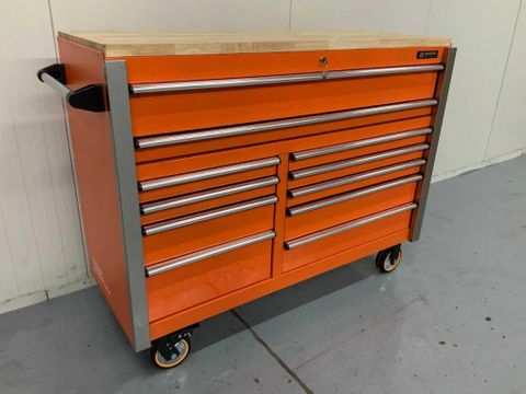 Daewoo Gereedschapswagen | Used Machinery Trading B.V. [1]