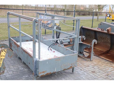 Dieci
PEGASUS 40.18 | FORKS | JIB | BASKET | BUCKET | Hulleman Trucks [14]