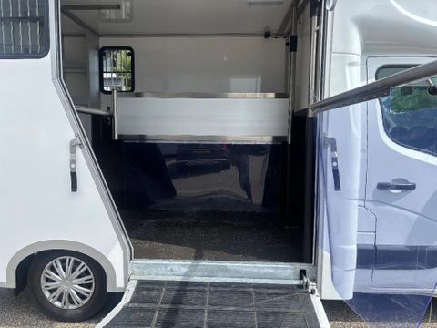 Renault 2.3DCI Paardenwagen/Veewagen Automaat Airco Navi Cruisecontrol 94300KM EURO 6 | Van Nierop BV [17]