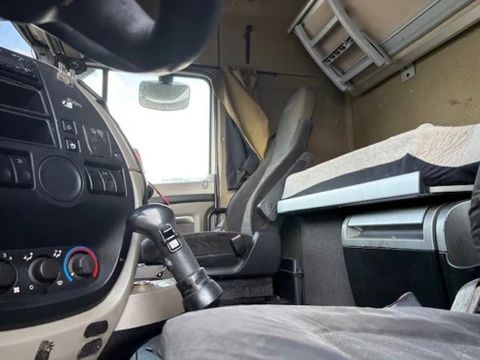 DAF SPACECAB (ZF-MANUAL GEARBOX / 2x DIESELTANK / MX-ENGINE BRAKE / AIRCONDITIONING / FRIDGE / ETC. | Engel Trucks B.V. [8]
